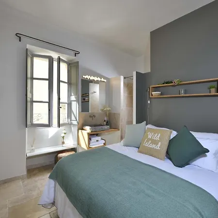 Hotel La Maison De 4*